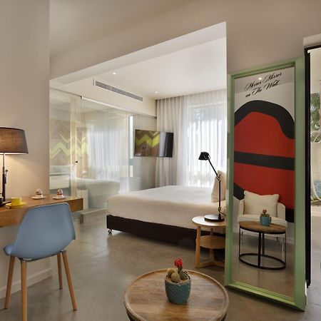 Cucu Hotel Тел Авив Екстериор снимка