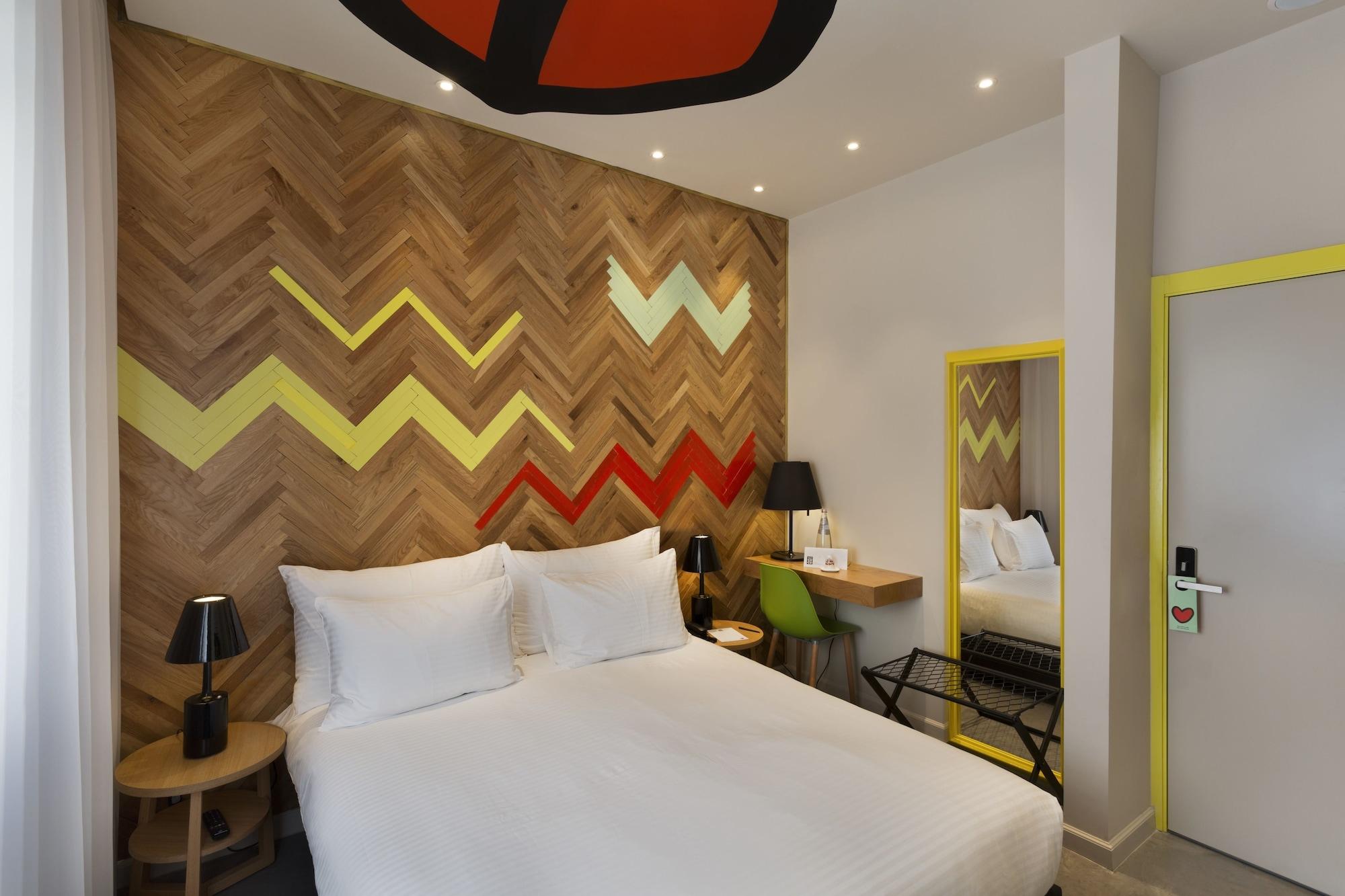Cucu Hotel Тел Авив Екстериор снимка