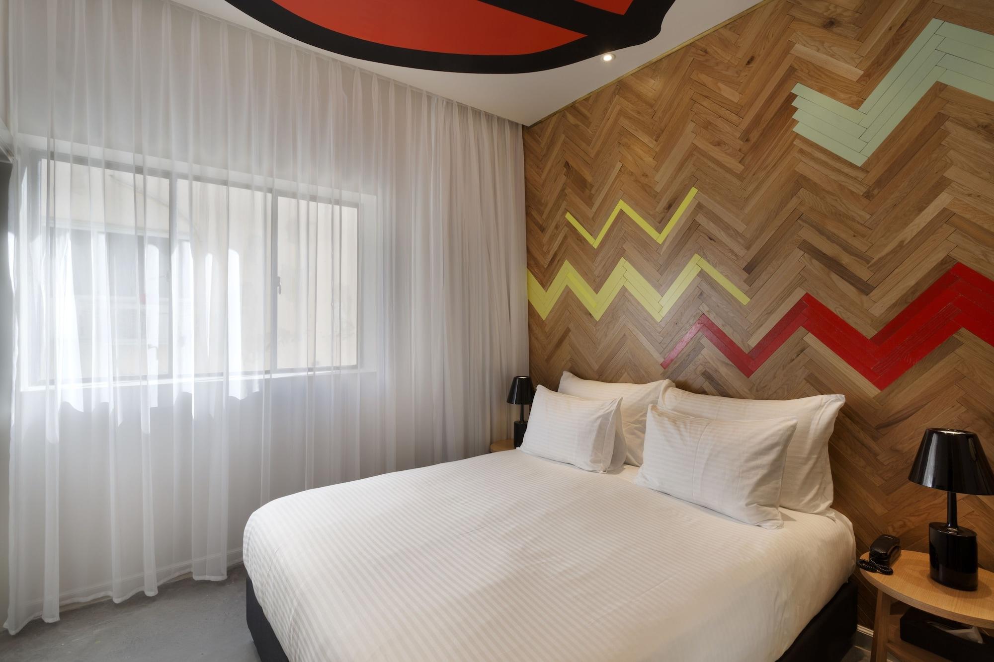 Cucu Hotel Тел Авив Екстериор снимка