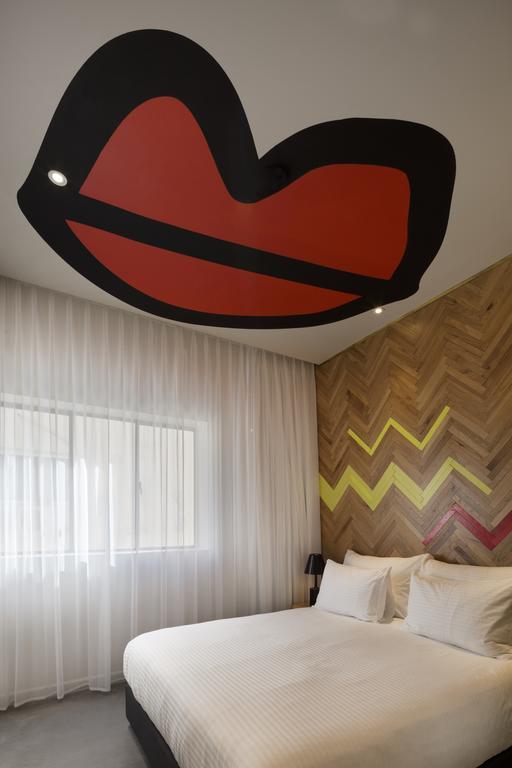 Cucu Hotel Тел Авив Екстериор снимка