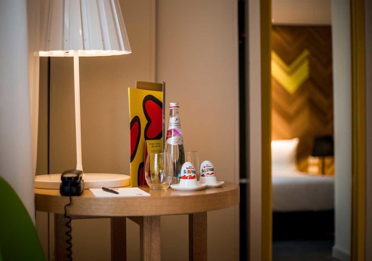 Cucu Hotel Тел Авив Екстериор снимка