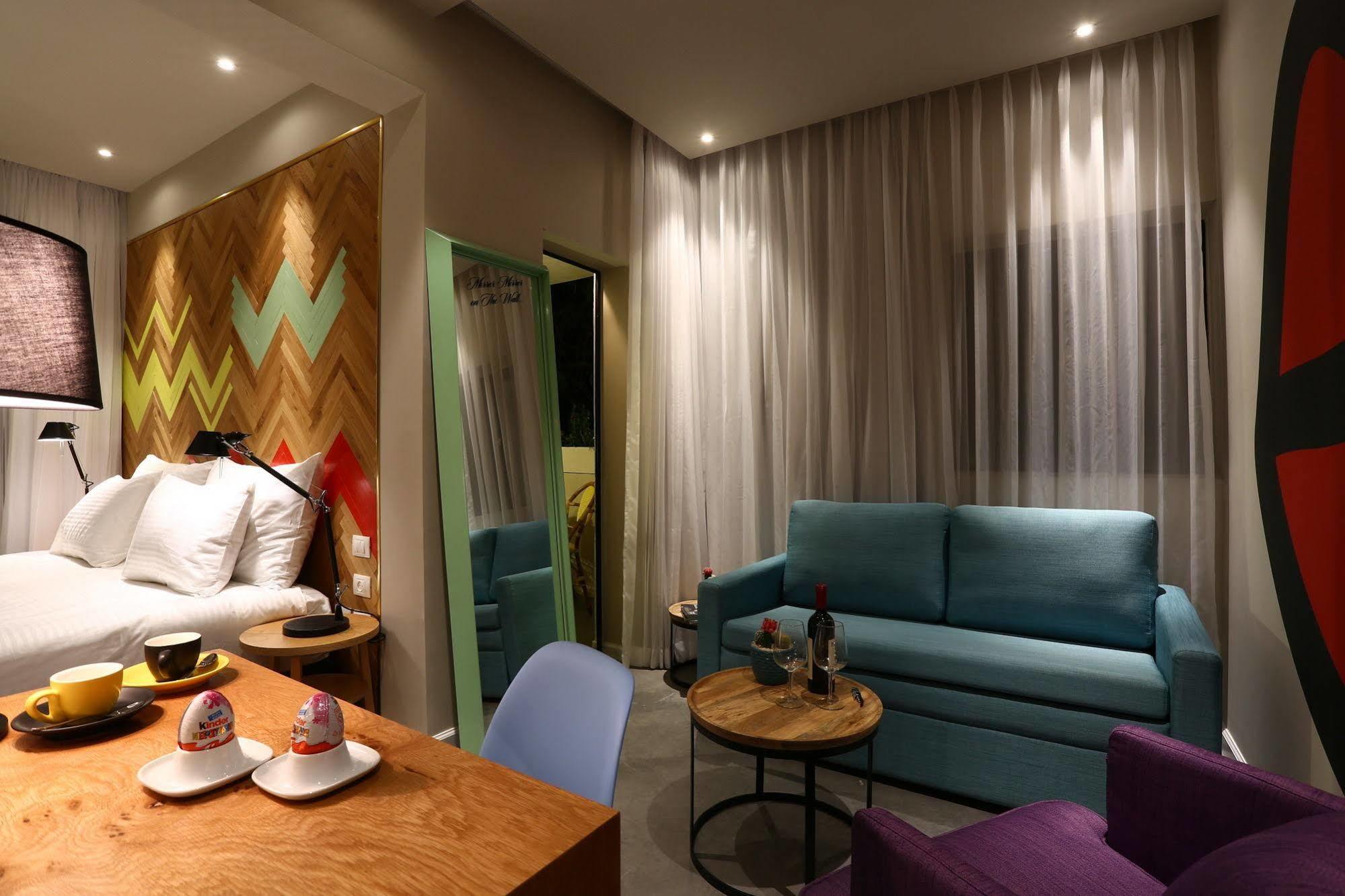 Cucu Hotel Тел Авив Екстериор снимка